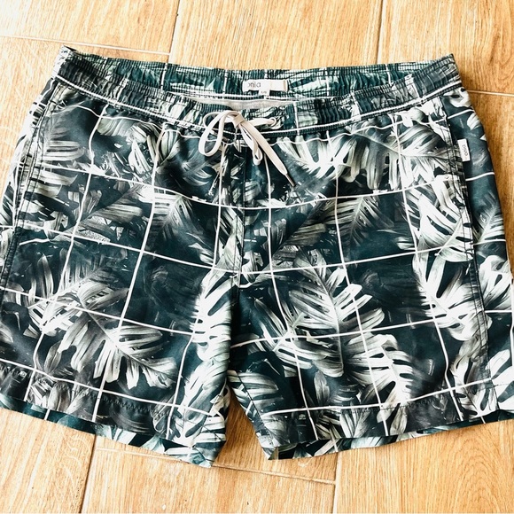 Onia Men’s Green Palm Frond Swim Trunks - Picture 2 of 5